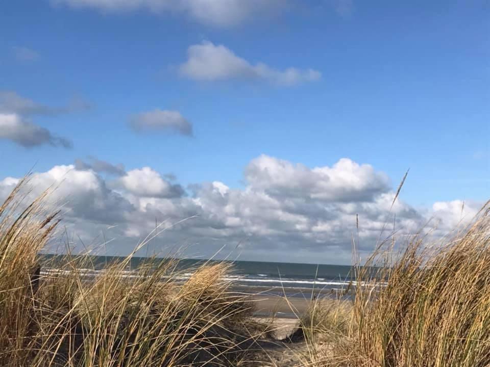 Quality Time Appartement Met Gesloten Garagebox De Panne Bagian luar foto